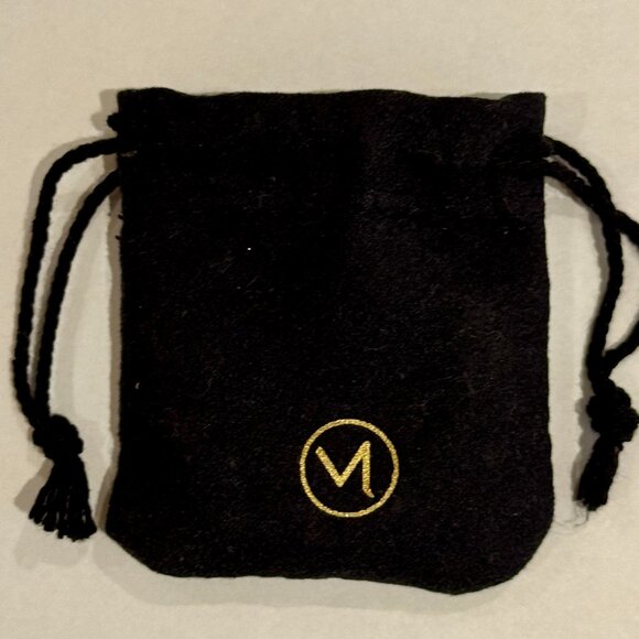 Mejuri EUC Diamonds Line Ring White Gold Size 5 - Picture 6 of 7